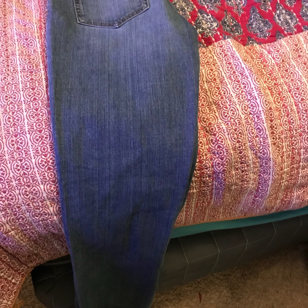 Ladies GAP jeans
